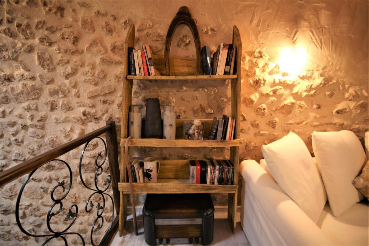 Wabisabi Townhouse Villa Montejo de la Vega de la Serrezuela Luaran gambar