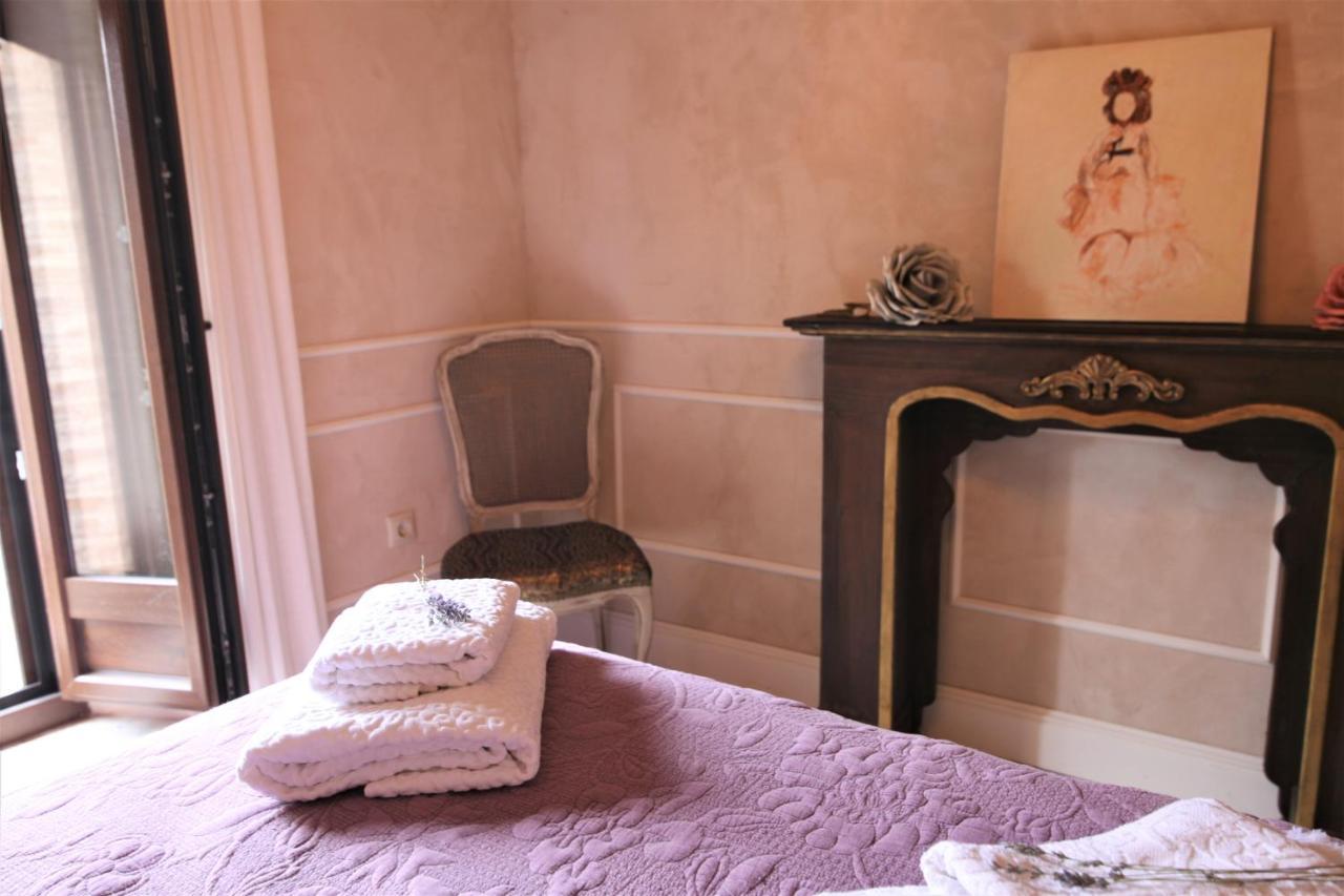 Wabisabi Townhouse Villa Montejo de la Vega de la Serrezuela Luaran gambar