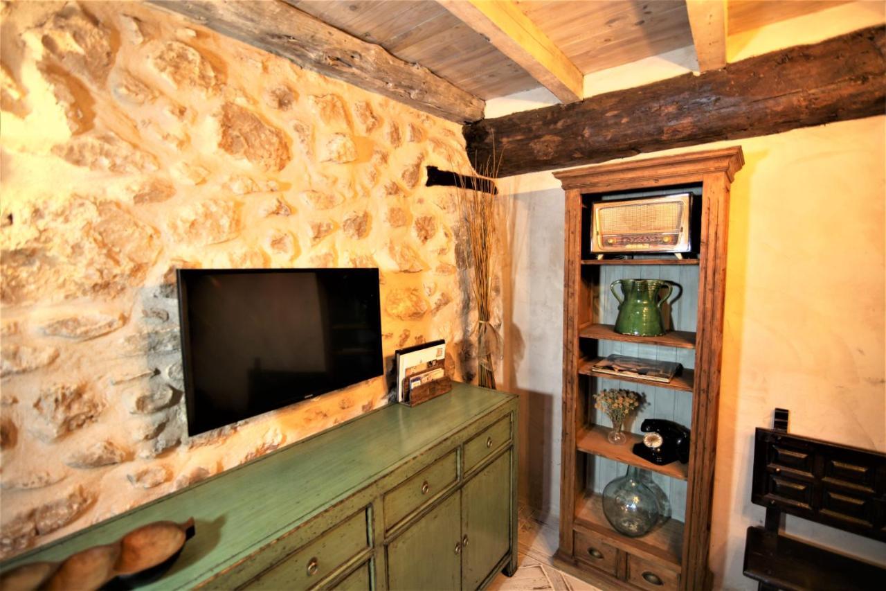 Wabisabi Townhouse Villa Montejo de la Vega de la Serrezuela Luaran gambar